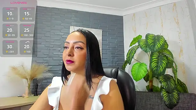 Snapshot of shirley_taylor_ chatting on 03/30/26, 11:33 shirley taylor online show from 03/30/26, 11:33