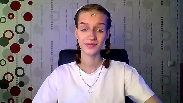 Chrissy Joyful online show from 05/14/26, 04:09