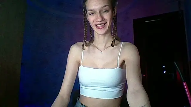 Chrissy Joyful online show from 05/29/26, 05:02
