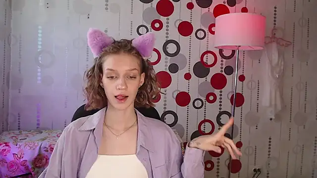Chrissy Joyful online show from 06/15/26, 04:01