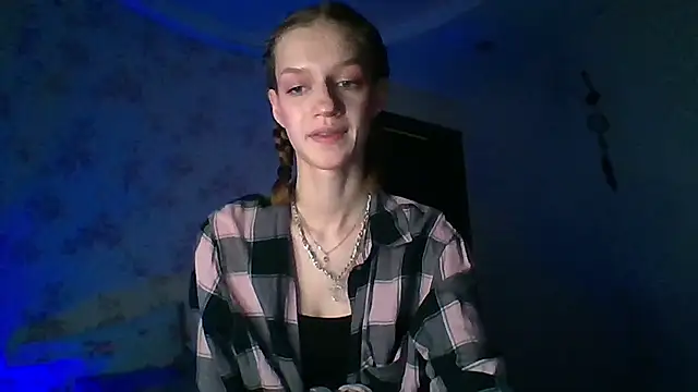 Chrissy Joyful online show from 04/10/26, 05:03