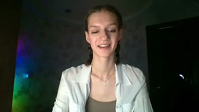 Chrissy Joyful online show from 04/14/26, 04:39