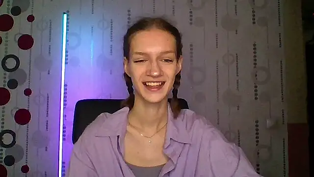 Chrissy Joyful online show from 04/18/26, 05:10