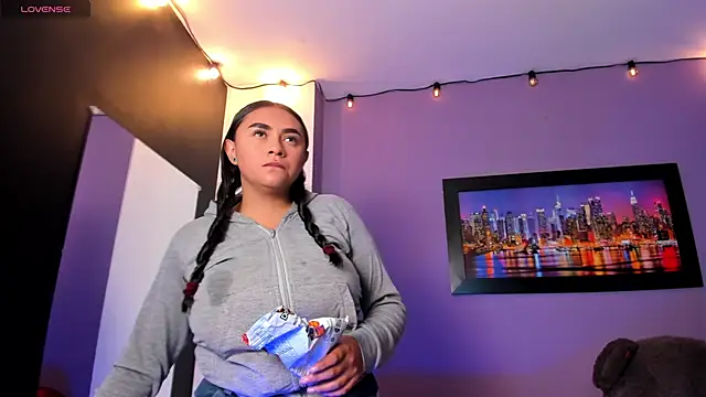 Lucyy tits online show from 06/17/26, 12:26