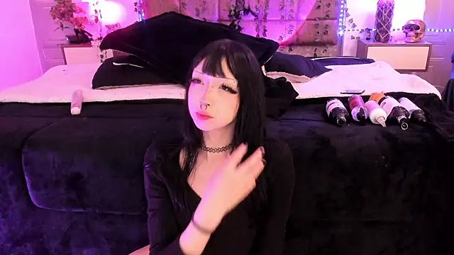 Vickmoon online show from 03/22/26, 09:05