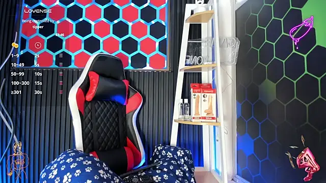 Cristopher Wild online show from 05/10/26, 08:22