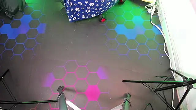 Cristopher Wild online show from 06/26/26, 08:14