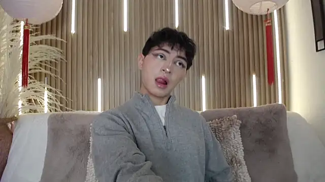 Cristopher Wild online show from 04/06/26, 08:54