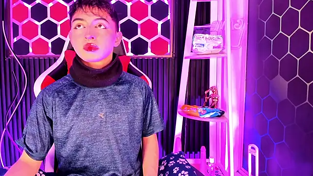 Cristopher Wild online show from 05/29/26, 08:04