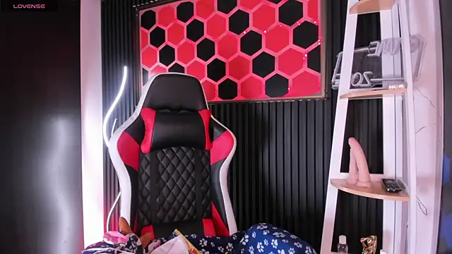 Cristopher Wild online show from 05/14/26, 08:28