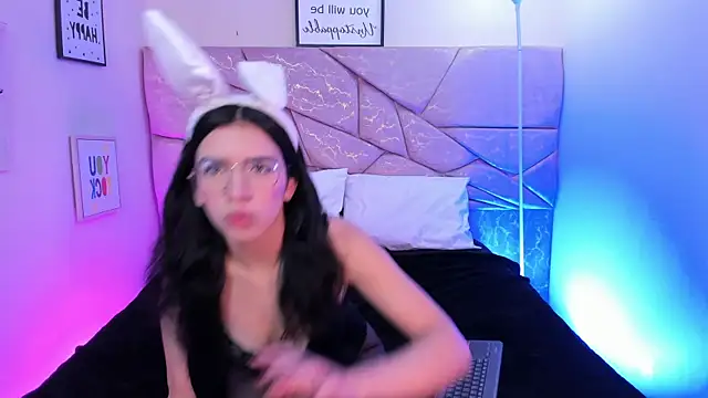 Amara Velle online show from 04/02/26, 01:18