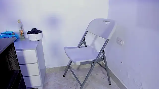 Snapshot of angel_boy02 chatting on 03/06/26, 03:45 angel boy02 online show from 03/06/26, 03:45