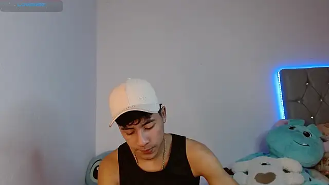 Sebas fire4 online show from 03/22/26, 03:32