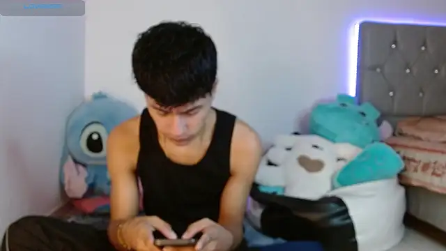 Sebas fire4 online show from 03/25/26, 12:37