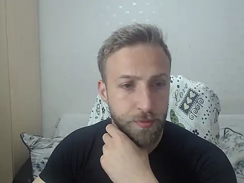 BlondEagleMuscle online show from 04/24/26, 07:38