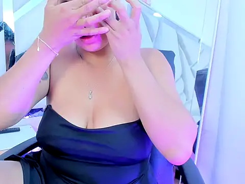 Sophia RousX online show from 06/11/26, 10:18