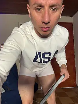 Andreew falcon online show from 03/10/26, 01:04