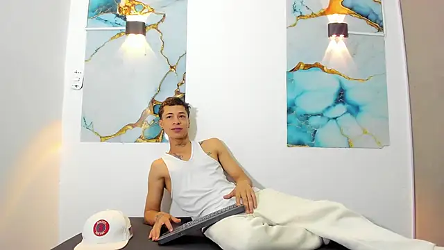 HENRY GREEN2 online show from 03/15/26, 01:07