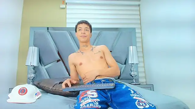 HENRY GREEN2 online show from 03/31/26, 07:38