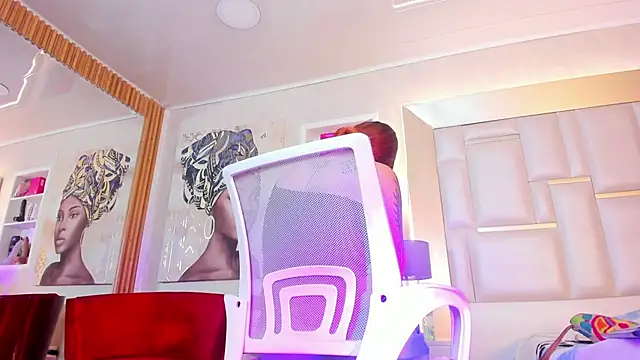 ZoeTaylorl online show from 05/27/26, 12:45