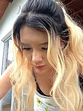 EliseColeman online show from 04/03/26, 07:42