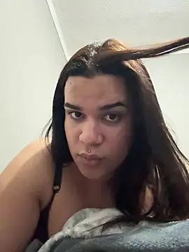 Gabrielaparaiso online show from 06/25/26, 05:07
