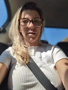 ManuelaX online show from 02/24/26, 11:11