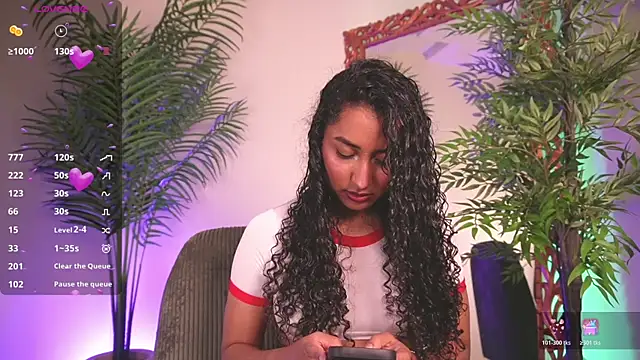 Snapshot of SoyJuliana_19 chatting on 05/11/26, 01:01 SoyJuliana 19 online show from 05/11/26, 01:01