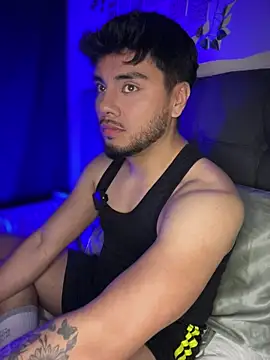 Snapshot of kryzthian_Olrox chatting on 03/29/26, 04:14 kryzthian Olrox online show from 03/29/26, 04:14