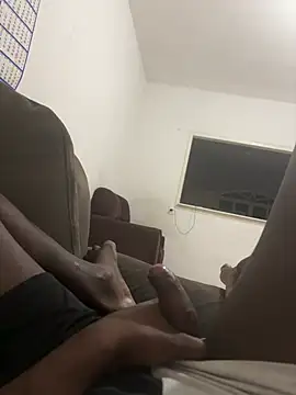 Henriqueamoror online show from 08/04/26, 04:50