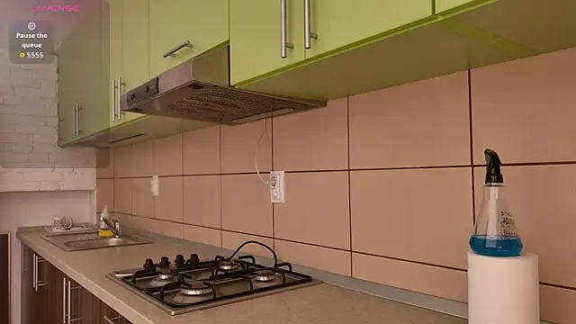 AshleyVance online show from 04/08/26, 08:21