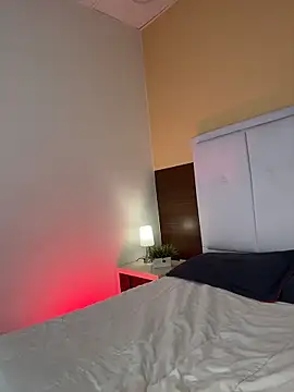 Catalinaa01 online show from 04/08/26, 03:41