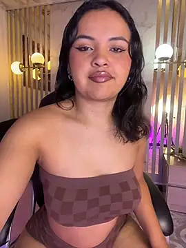 Snapshot of Catalinaa01 chatting on 04/26/26, 03:26 Catalinaa01 online show from 04/26/26, 03:26