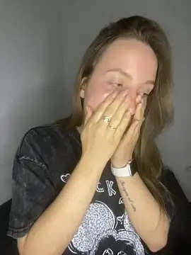 NeEdnaBradley online show from 03/31/26, 06:32