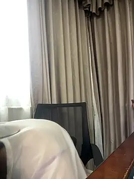 Yolanda9 online show from 04/14/26, 01:21