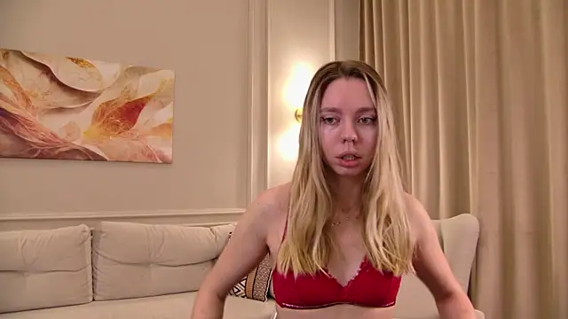 TessaAdorablee online show from 04/15/26, 05:24