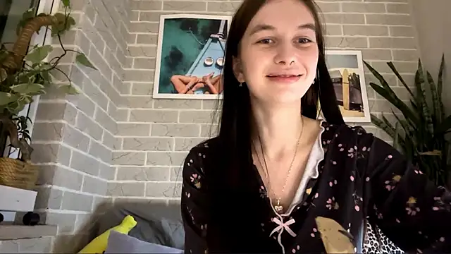 LaraDraggoo online show from 03/20/26, 06:09