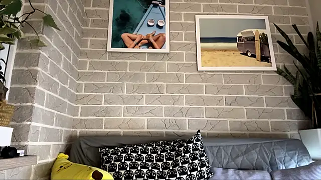 LaraDraggoo online show from 03/21/26, 07:40