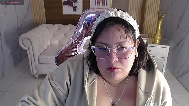 Astrid1 s online show from 04/10/26, 03:24