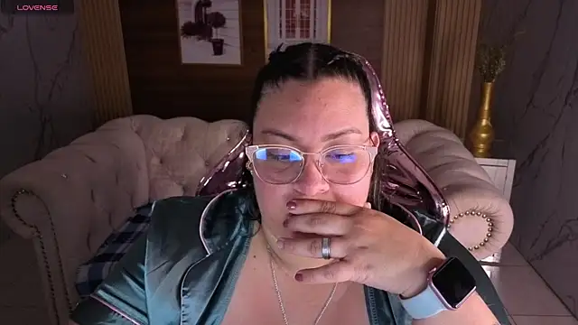 Astrid1 s online show from 05/06/26, 03:21