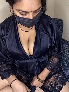 Snapshot of Uff_Janvi chatting on 04/14/26, 06:13 Uff Janvi online show from 04/14/26, 06:13