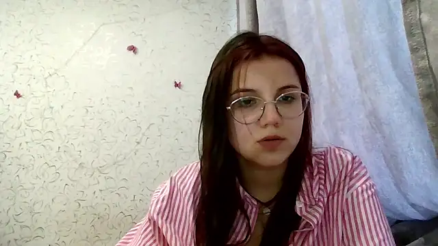 Snapshot of Aurora_Breeze chatting on 04/01/26, 01:41 Aurora Breeze online show from 04/01/26, 01:41