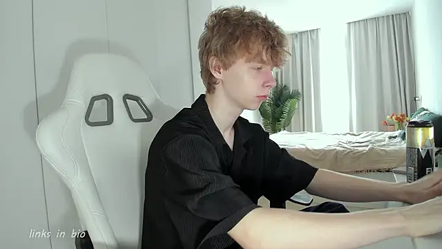 Wawesuc online show from 03/19/26, 03:50