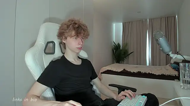 Wawesuc online show from 04/13/26, 08:07