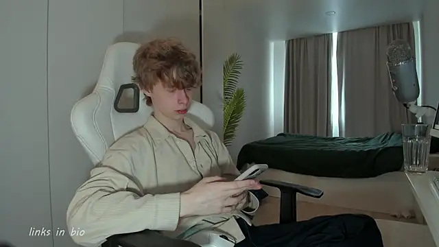 Wawesuc online show from 04/02/26, 07:37