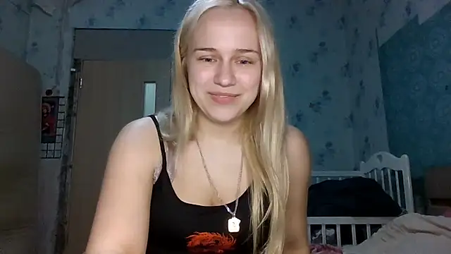 Snapshot of Barbie___girl chatting on 04/04/26, 03:51 Barbie girl online show from 04/04/26, 03:51