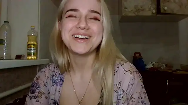 Snapshot of Barbie___girl chatting on 03/13/26, 06:57 Barbie girl online show from 03/13/26, 06:57