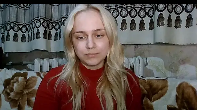 Snapshot of Barbie___girl chatting on 04/14/26, 08:36 Barbie girl online show from 04/14/26, 08:36