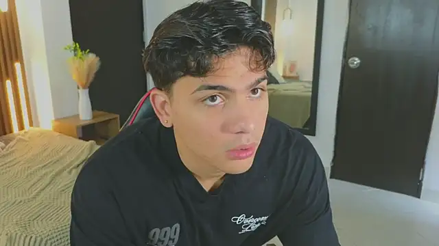 MrAdonis  online show from 04/23/26, 12:40