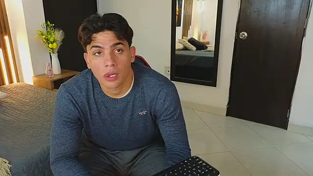 MrAdonis  online show from 04/15/26, 07:58